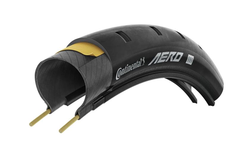 <p>Het Aero Wheel Tire System (WTS) is een geoptimaliseerd wiel- en banden-systeem dat de aerodynamica naar een hoger niveau tilt. Het systeem omvat aero-velgen, spaken, naven en een speciaal ontwikkelde aerodynamische band die lage luchtweerstand biedt zonder in te boeten op rij-eigenschappen. De AERO 111 voorband is de ultieme component van dit systeem, ontworpen om de prestaties van het wiel-banden-systeem te maximaliseren.</p>
